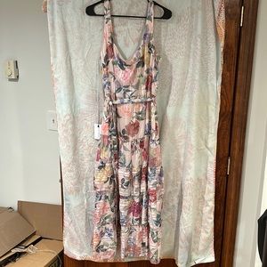Beautiful floral dress with slight sparkle size 14